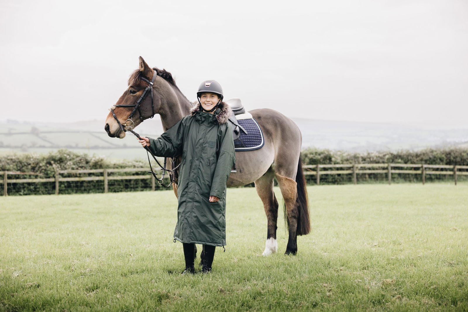 EQUIDRY |  Parka | Women's | Black Forest Green -  waterproof riding and leisure coat with padded inner detachable faux fur trim rider with horse 