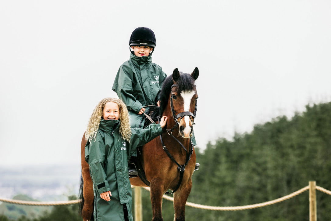 Evolution Children&#39;s | Mesh Lined | Stowaway Hood | Black Forest Green/Green - EQUIDRY